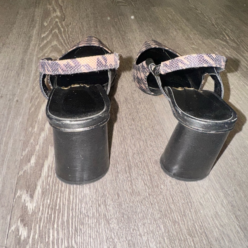 Chic Houndstooth Slingback Heels - image 2